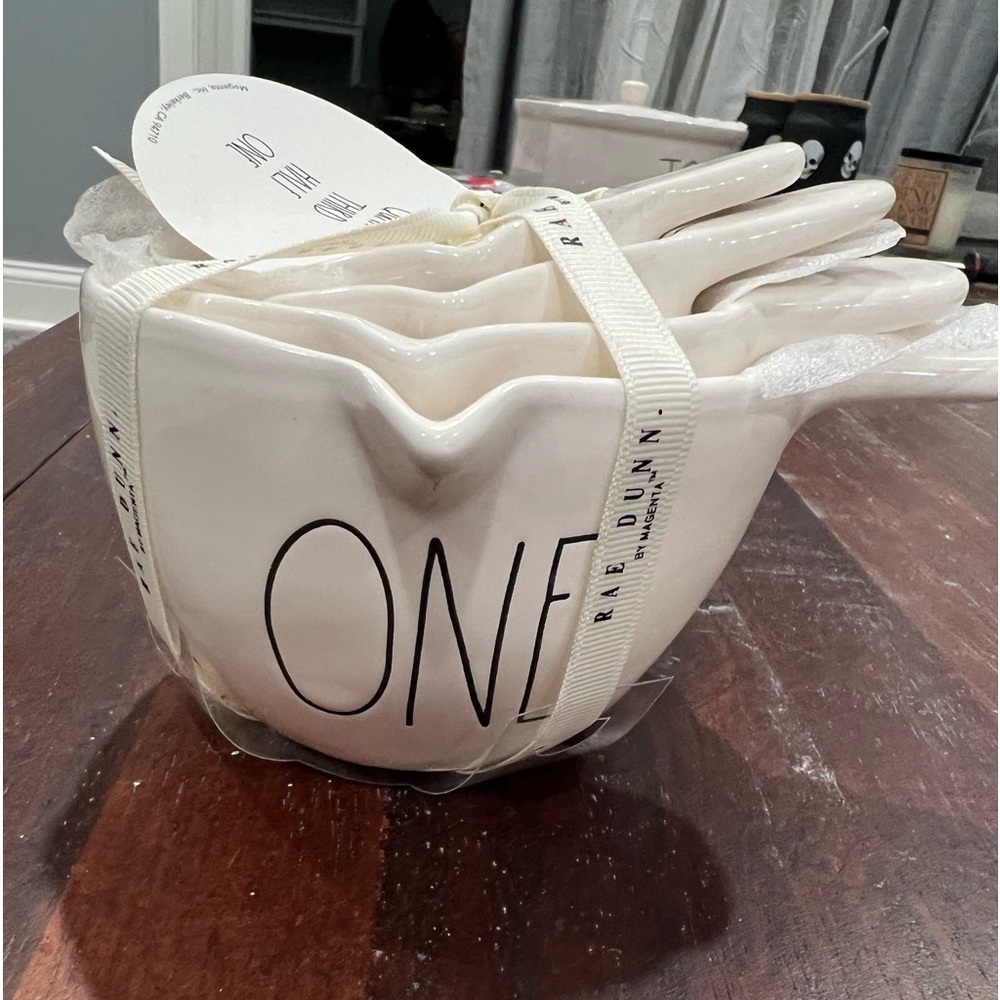 Rae dunn measuring cups